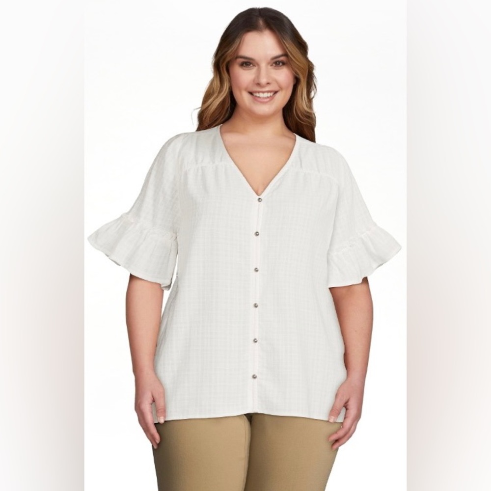 NWT Terra & Sky White Blouse
